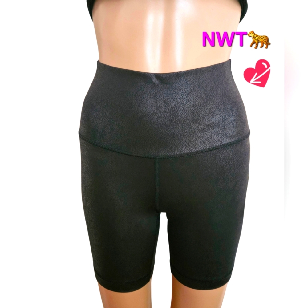 NWT 90Degree by Reflex Wonderlink Madison Faux Leather Bike Shorts